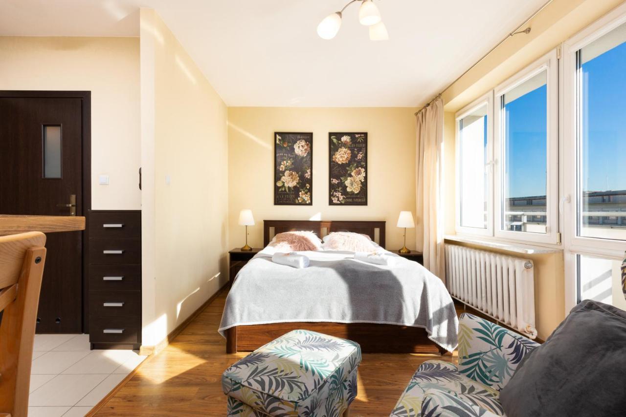 ורשה Apartments City Center Krucza By Renters מראה חיצוני תמונה